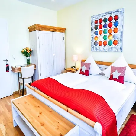 Hotel Zum Goldenen Loewen 3*