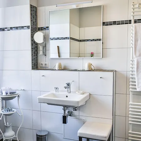 호텔 Zum Goldenen Loewen 바덴바덴