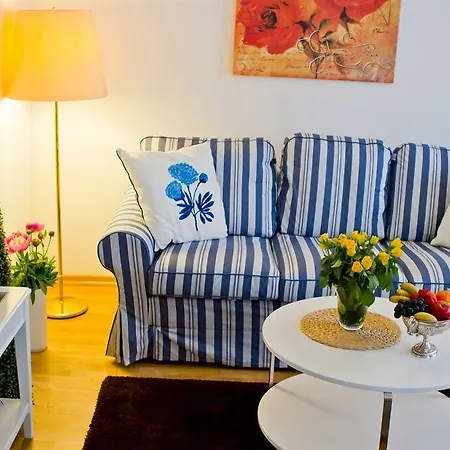 Zum Goldenen Loewen 호텔 3*