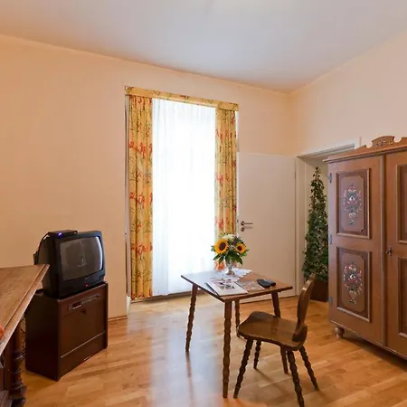 Hotel Zum Goldenen Loewen 3*