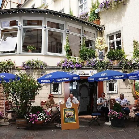 호텔 Zum Goldenen Loewen